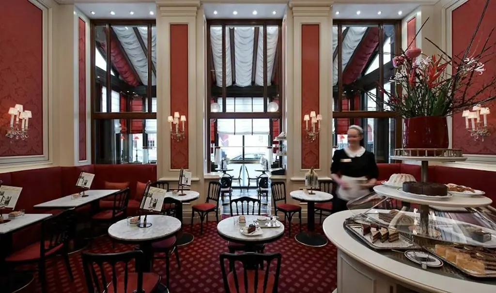 Viennese café culture
